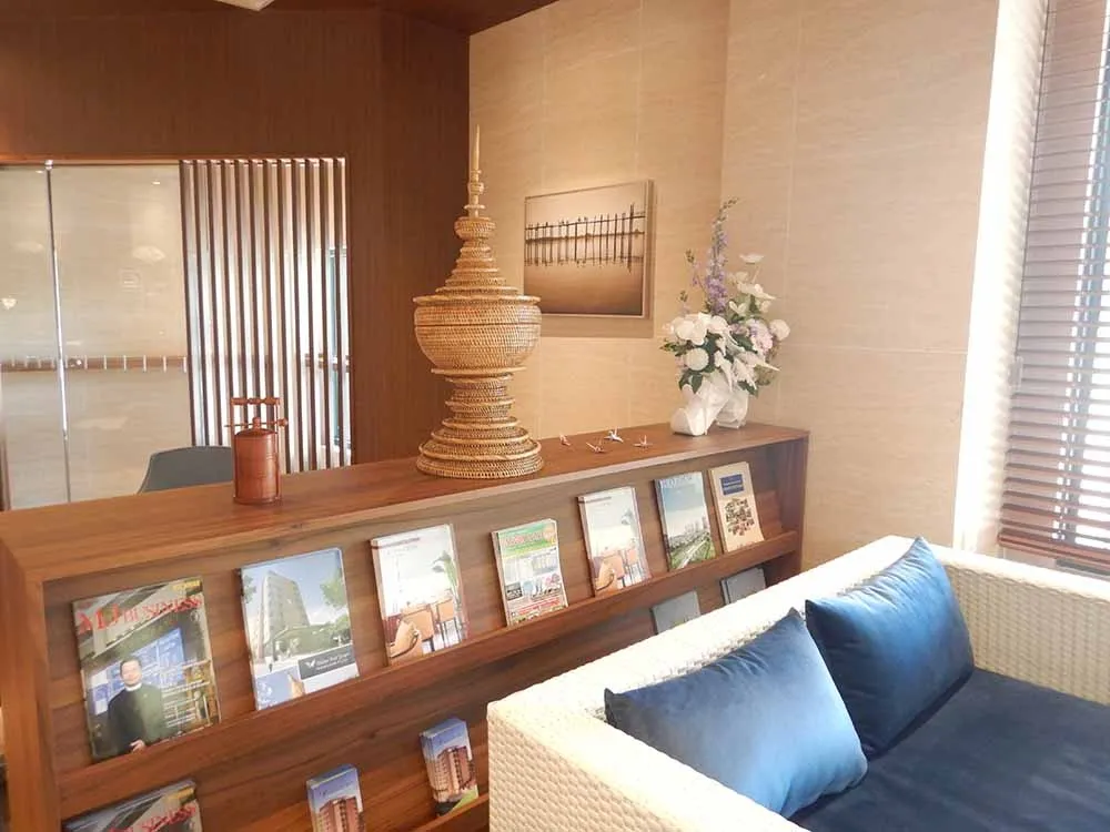 Lobby & Reception